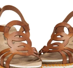 Fluchos Mujer><noscript><img width=